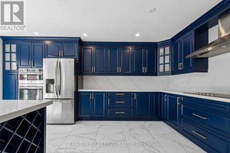 29 WOOLF CRESCENT, Ajax (south East), Ontario L1S 7N5, Canadá