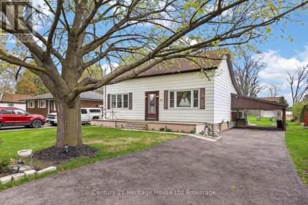 69 BEE STREET, Woodstock (woodstock - South), أونتاريو N4S 3Z2, كندا