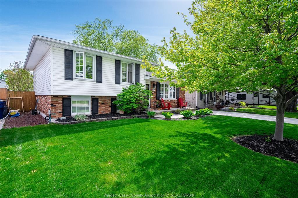 15 PEARL STREET, Tilbury, Ontario N0P 2L0, Canada