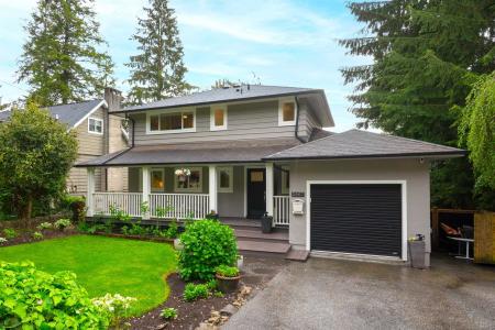 3067 PLYMOUTH DRIVE, North Vancouver, كولومبيا البريطانية V7H 1C8, كندا 