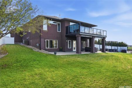 2431 LINNER BAY, Regina, Saskatchewan S4V 1K3, Canada
