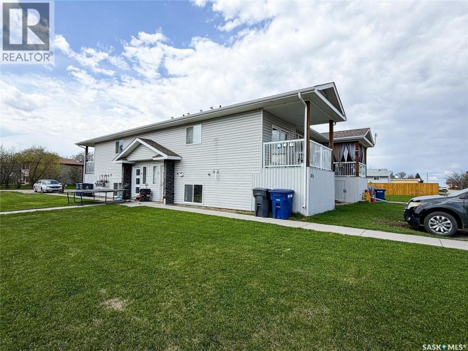 215 2ND STREET W, Meadow Lake, Saskatchewan S9X 1C7, Canada