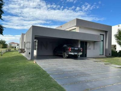 LOS ROBLES 5901 , Ezeiza, GBA Sur 00001, ארגנטינה