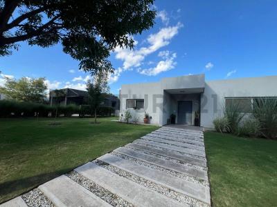 c. juan romualdo baez , Cordoba, Cordoba 5000, Argentina