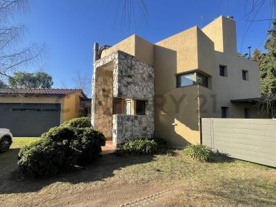 Cerro Intihuasi 119, Villa Allende, Córdoba 5105, Argentina