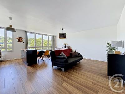 Deville Les Rouen, Haute-Normandie 76250, アキタン