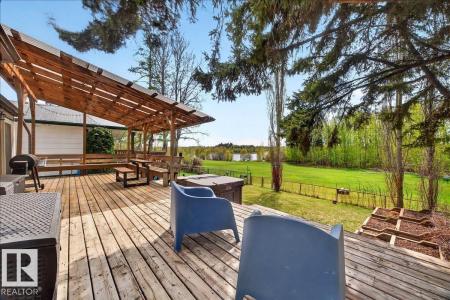 755 LAKESIDE DR, Rural Parkland County, Alberta T7Z 2V7, Canada