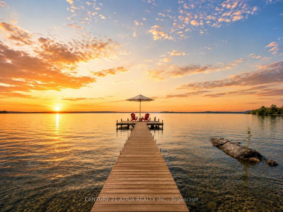 591 DUCLOS POINT ROAD, Georgina, Ontario L0E 1N0, Canadá