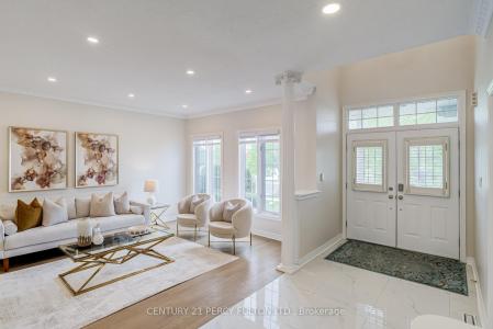 118 VILLAGE GATE DRIVE, Markham, Ontario L6C 1W5, Canada