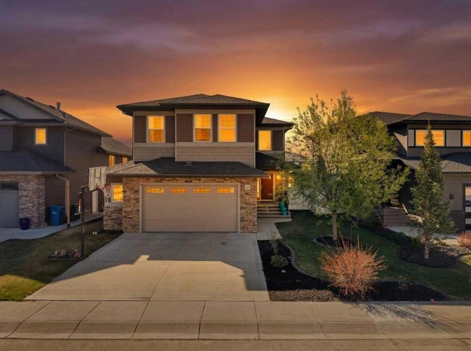 25 LAZARO CLOSE, Red Deer, 앨버타주 T4R 0R6, 캐나다