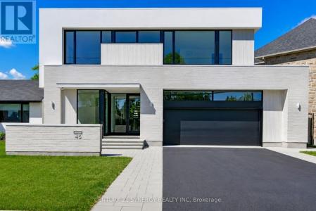 45 INVERNESS AVENUE, Ottawa, Ontario K2E 6N6, Kanada