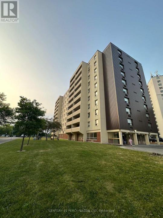 3420 EGLINTON AVENUE EAST, Toronto (scarborough Village), Ontario M1J 2H9, Canada