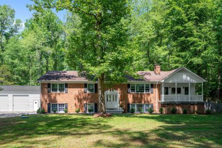 7 Rosehaven Street, Stafford, Virginia 22556, Stati Uniti