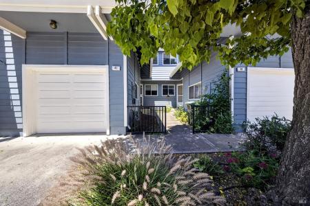 41 Meadowbrook Ct, Cotati, קליפורניה 94931, ארצות הברית של אמריקה