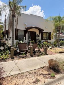 305 Woodrow Ave., Largo, Flórida 33770, Estados Unidos
