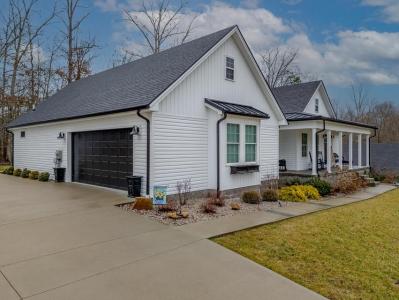 102 Woodlock Drive, Morehead, Kentucky 40351, USA