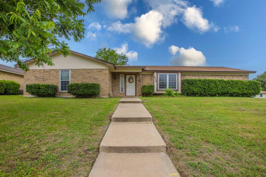 329 Alamosa Drive, Hewitt, Texas 76643, USA