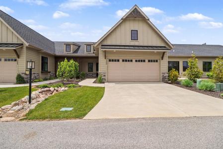 1907 E Woodglen Circle, Valparaiso, Indiana 46383, Estados Unidos
