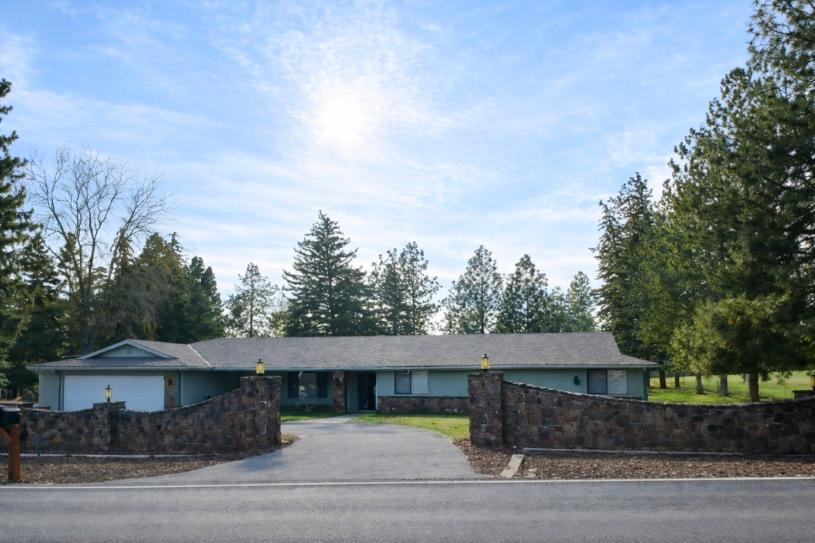 1645 PINE GROVE ROAD, Klamath Falls, Oregon 97603, Estados Unidos