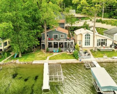 75 Ln 105a Lake James, Angola, Indiana 46703, USA