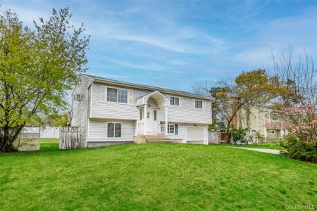19 Liberty Avenue, Selden, NY 11784, USA