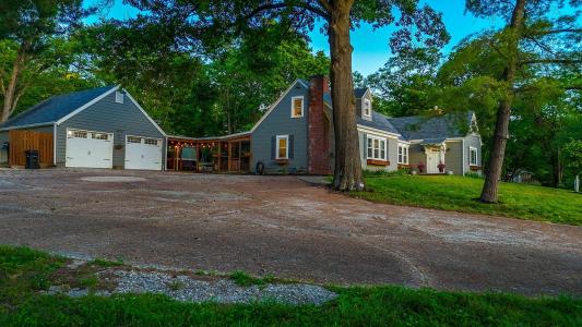 2712 N OAKLAND GRAVEL RD, COLUMBIA, Missouri 65202, HOA KỲ