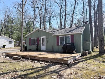 11052 W Higgins Lake Drive, Higgins Lake, Michigan 48627, États-Unis
