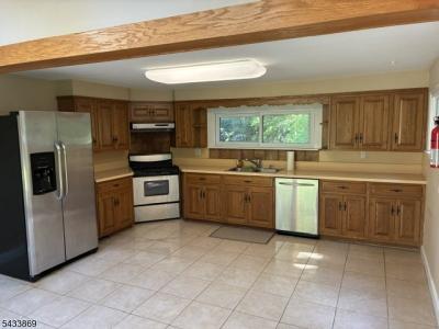 19 Crescent Rd, Wayne Twp., New Jersey 07470
