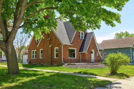 801 S Madison, Bay City, Michigan 48706, USA