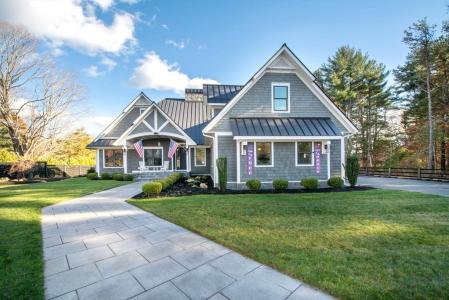 28 S. Main St., Carver, Massachusetts 02330, HOA KỲ