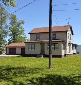 402 E Union Street, Edgewood, Iowa 52042, USA