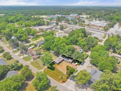 207 S College, Lindale, Teksas 75771, Amerika Birleşik Devletleri