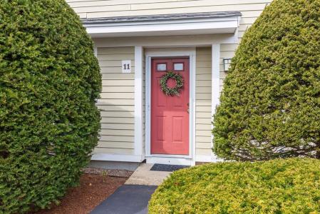 9 Adam Street , 11, Easton, Massachusetts 02375, USA