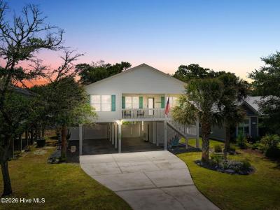110 NE 17th Street, Oak Island, North Carolina 28465, USA