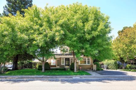 306 California Avenue, Oakdale, 加利福尼亚州 95361, 美国