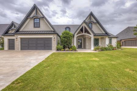 12719 S 4th Street, Jenks, Oklahoma 74037, USA