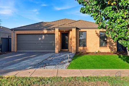 11 Opperman Place, Point Cook, VIC 3030, Australia