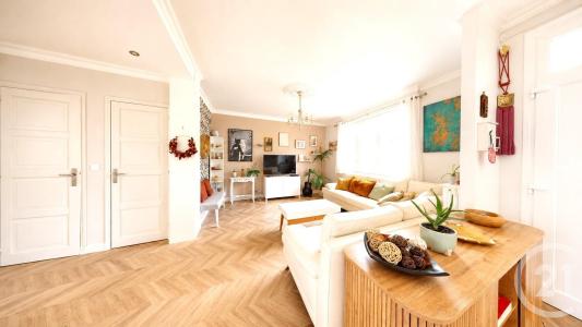 La Courneuve, Île-de-France 93120, France