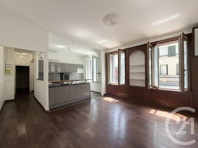 Suresnes, Île-de-France 92150, France
