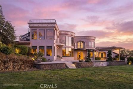 876 Whispering Winds, Chic, California 95928, USA