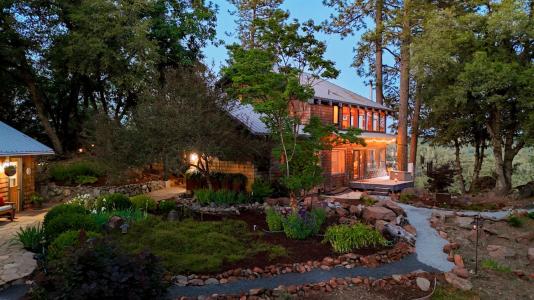20111 Tanglewood Road, Grass Valley, California 95945, USA
