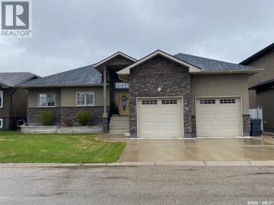 8 PARTRIDGE COURT, Yorkton, Saskatchewan S3N 3J8, Canada