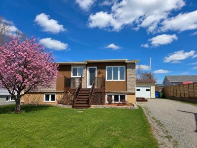 69 Av. Marcotte, Rouyn-Noranda, Quebec J0Z 1Y1, Kanada