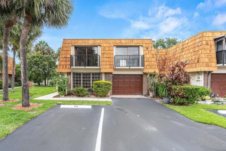8321 S Coral Circle, North Lauderdale, Florida 33068, USA