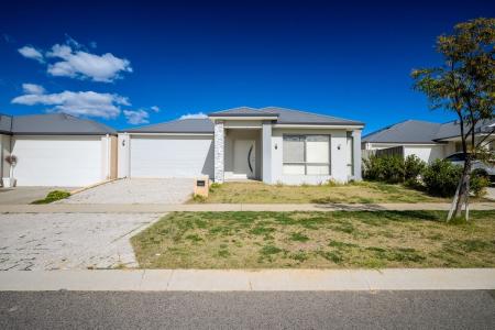 5 Howden Parade, Alkimos, WA 6038, Australia