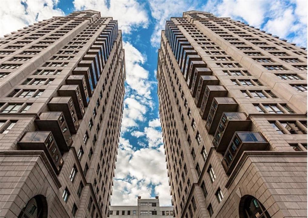 1200 Boul. De Maisonneuve O., Montréal (Ville-Marie), Quebec H3A 0A1, Canada