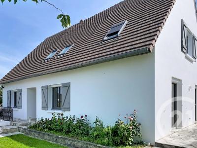 Senlis, Picardie 60300, צרפת 