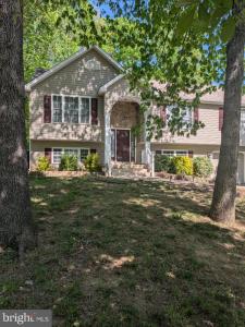 305 Birdie Road, Locust Grove, Вирджиния 22508, Соединенные Штаты