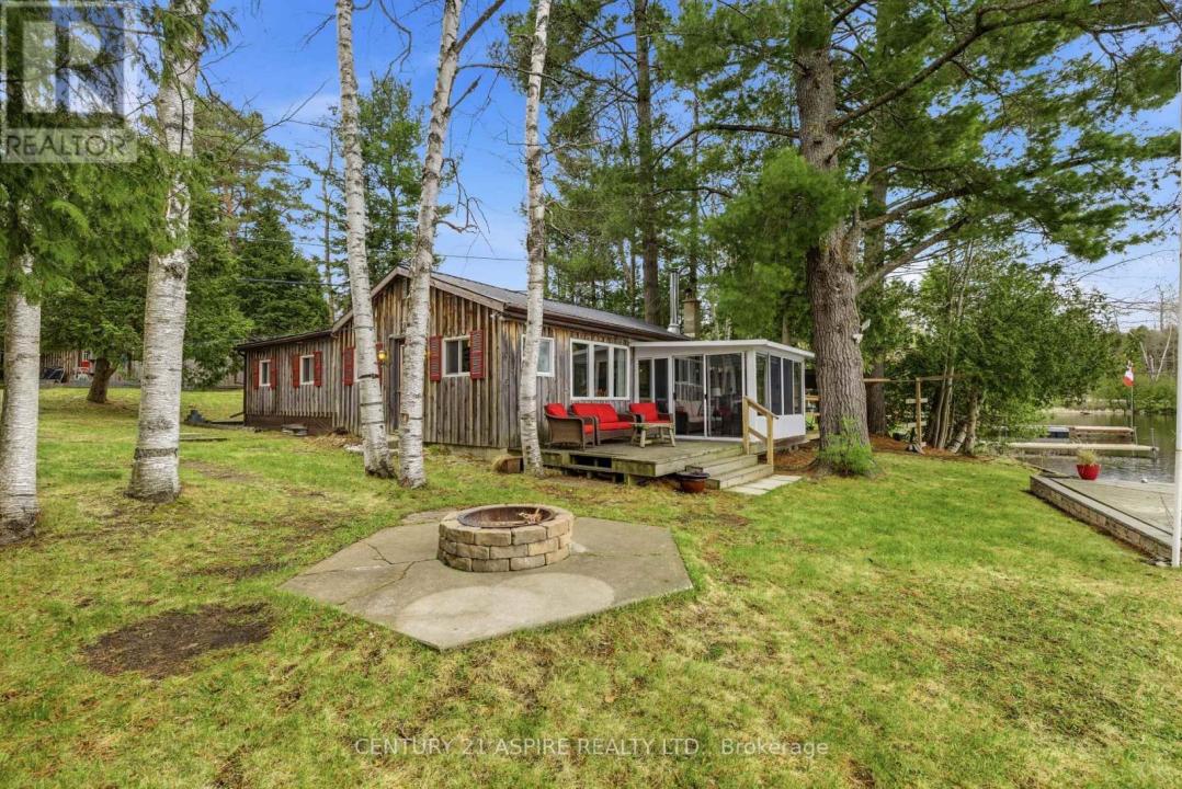1023 PERRY POINT LANE, Frontenac (frontenac North), Ontario K0H 1B0, Canada