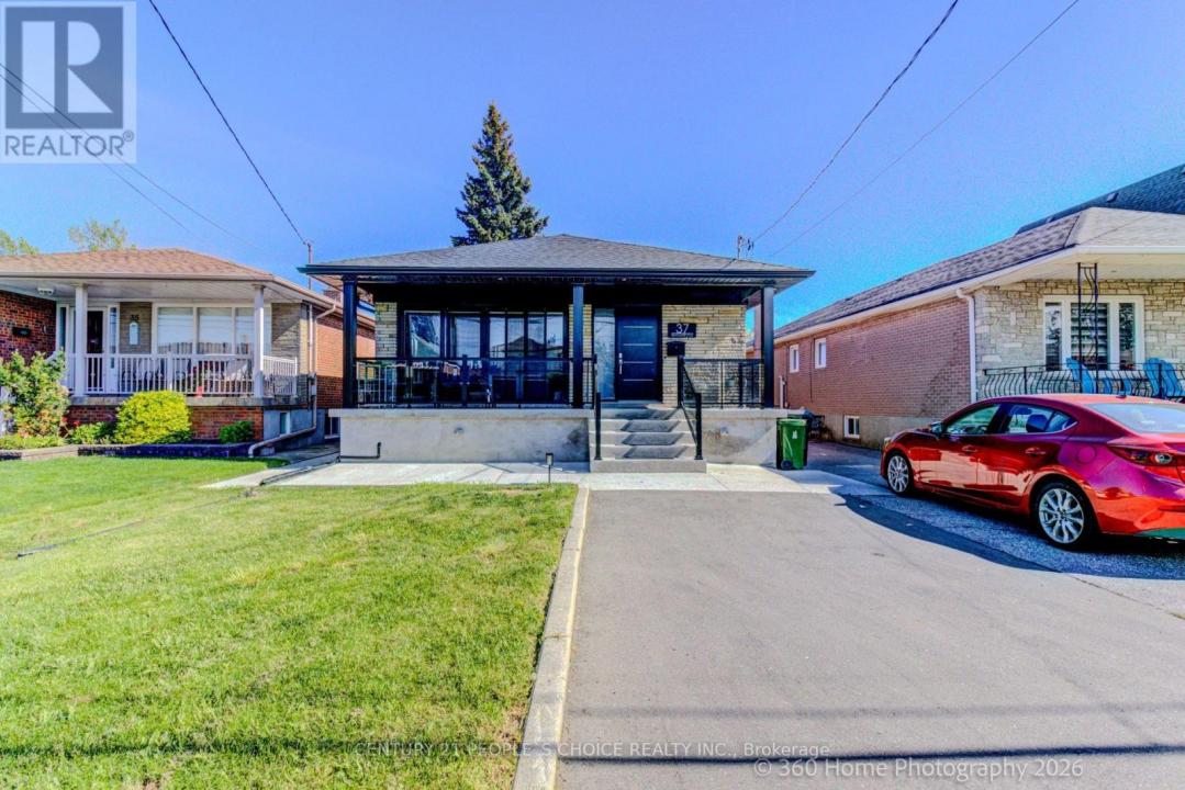 37 BENTWORTH AVENUE, Toronto (yorkdale-glen Park), Ontario M6A 1P1, Canadá
